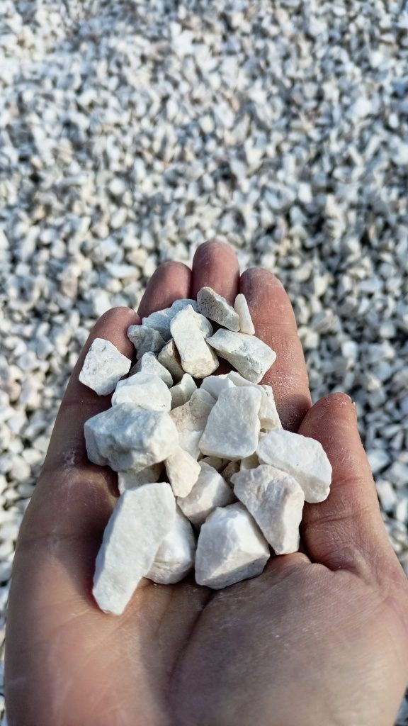 Kamien ozdobny, plytki elewacyjne, kostka granitowa, bazalt ,piach