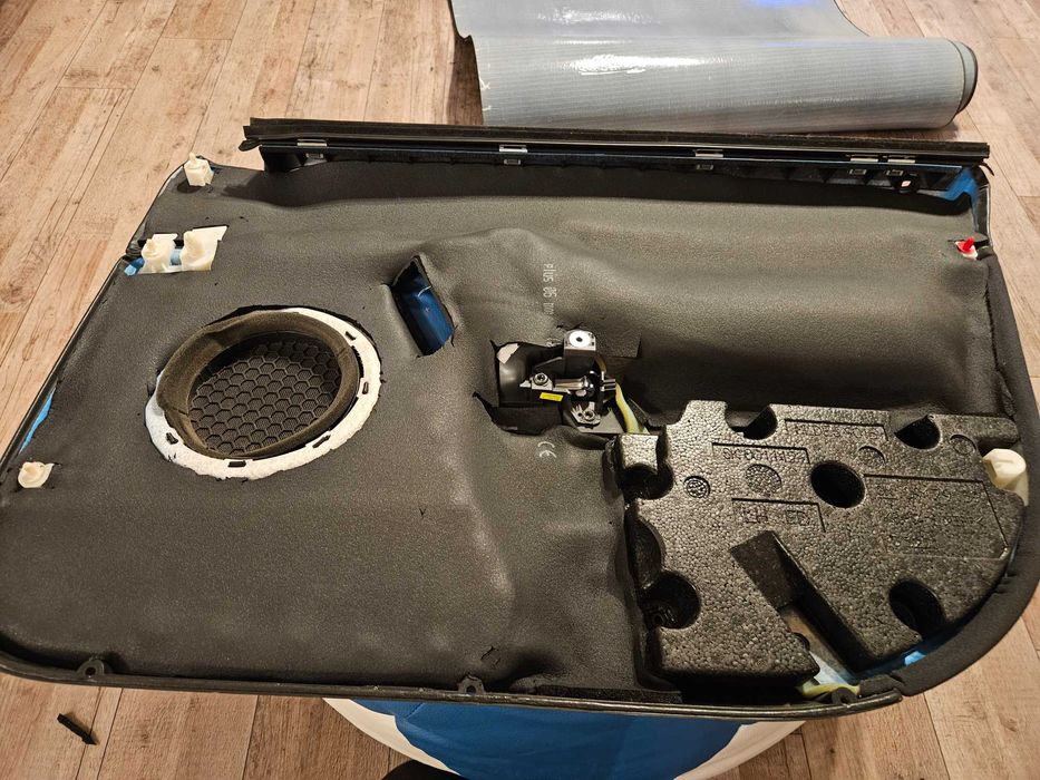 Usługa wytłumienia samochodu, car audio, instalacje w kamperach/vanach