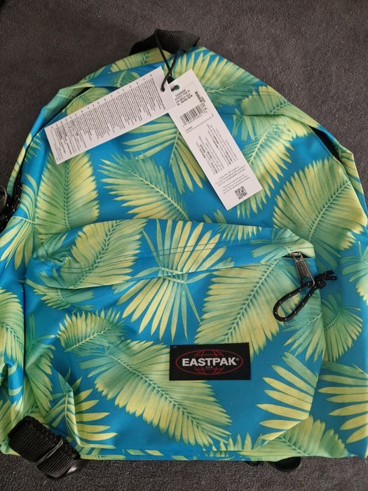 Mochila Eastpak Brize Glo NOVA