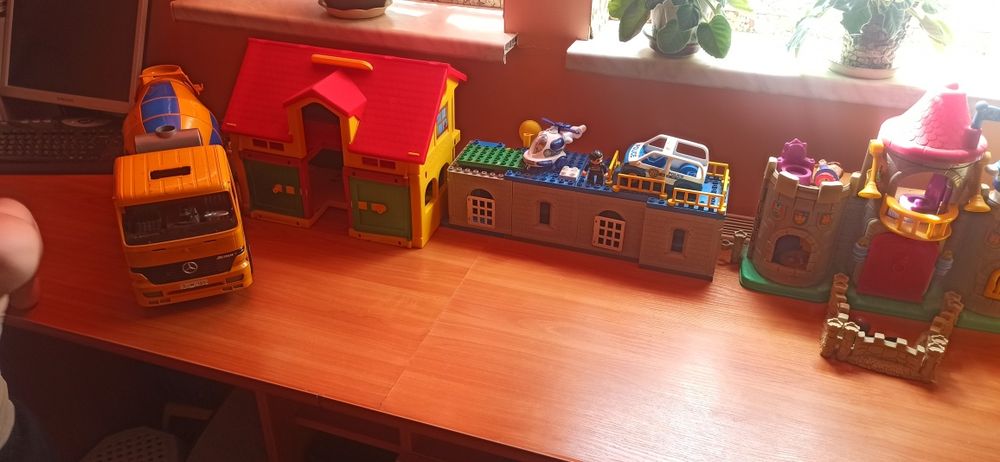 Дитячі іграшки бу