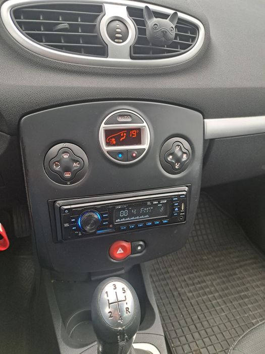 Sprzedam Renault Clio 1.5 dci