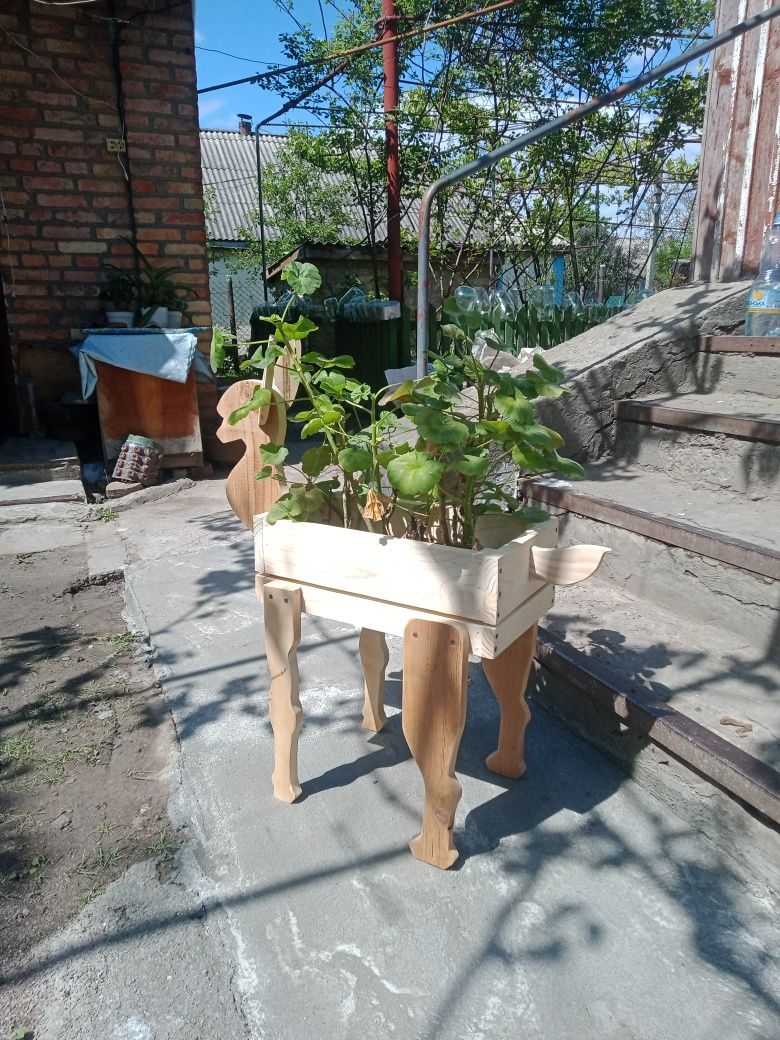 Кашпо для квітів