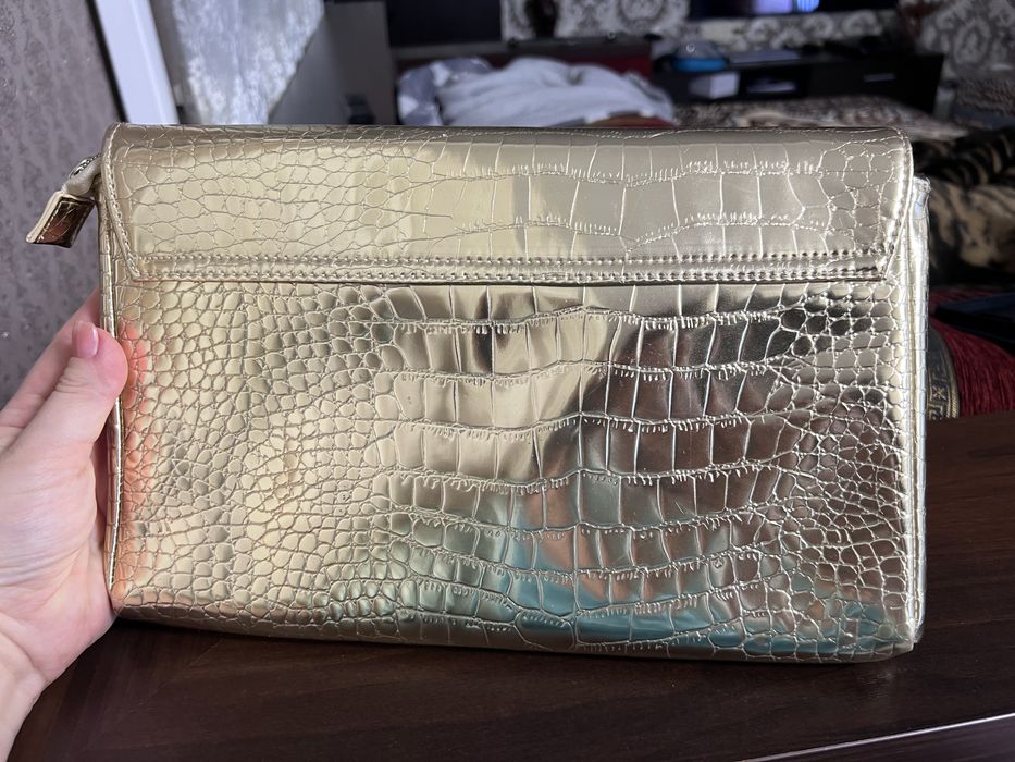 Клатч от Roberto Cavalli