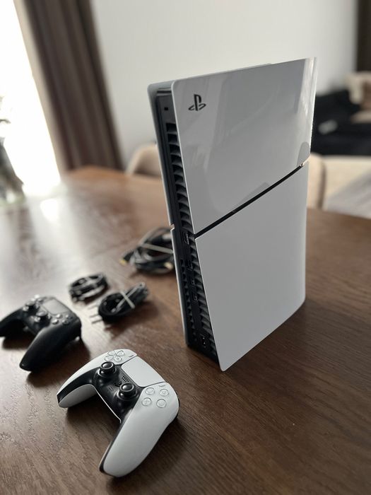 Playstation 5 Slim z napędem