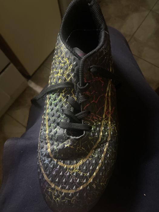 Бутсы футбольные