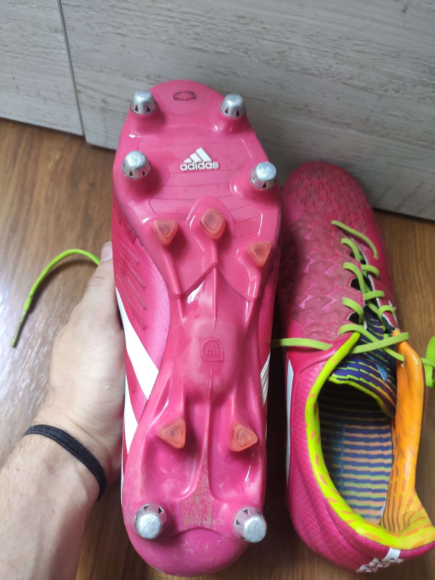 Buty piłkarskie korki Adidas Predator roz. 40