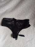 Nowe, bez metki, czarne stringi Livia Corsetti w rozmiarze XL.
