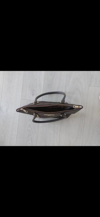 Mala DKNY verdadeira castanho