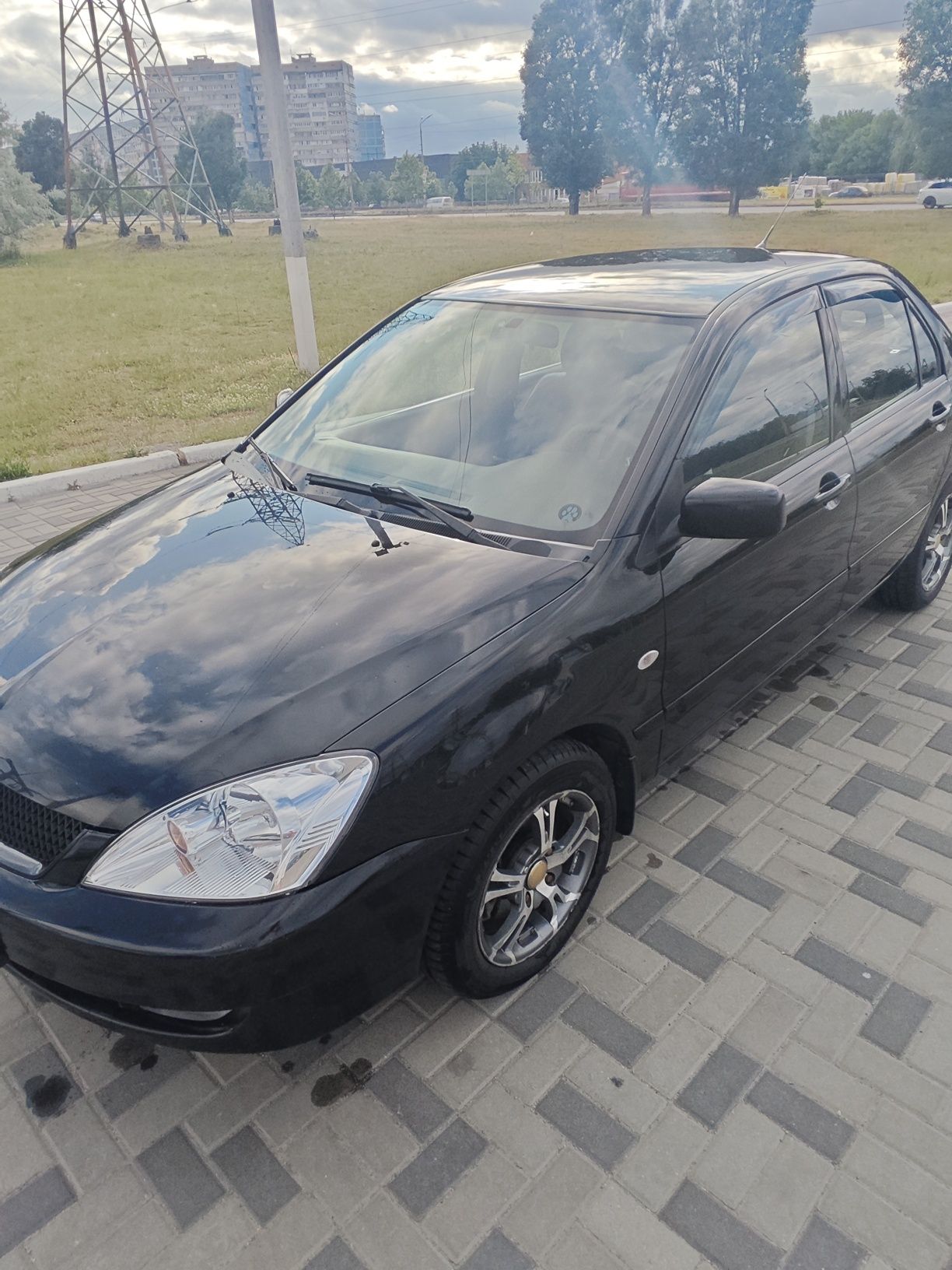 Продам Мицубиси Лансер 9
