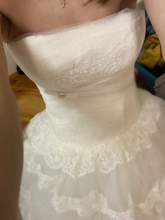 Весільна сукня, колір айворі