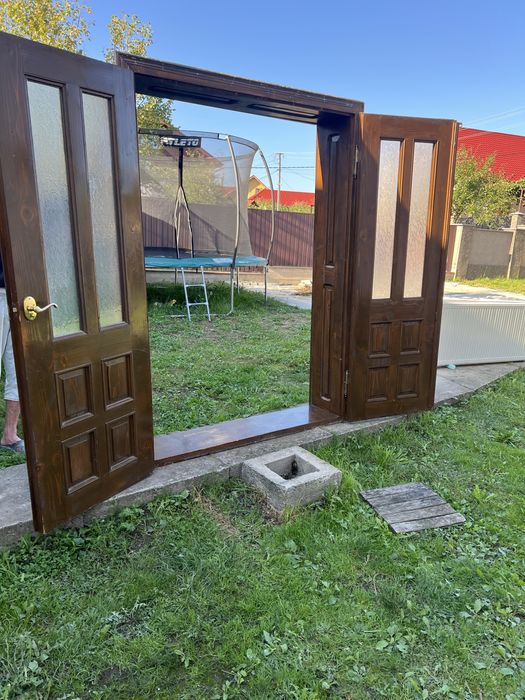 Двері вхідні- міжкімнатні розміри Ширина 1.40 Висота 1.98