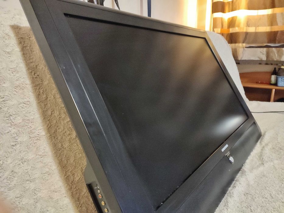 Najsolidniejszy TV Grundig 37-7750 FHD z Subfooferem (2+1 Surround)!