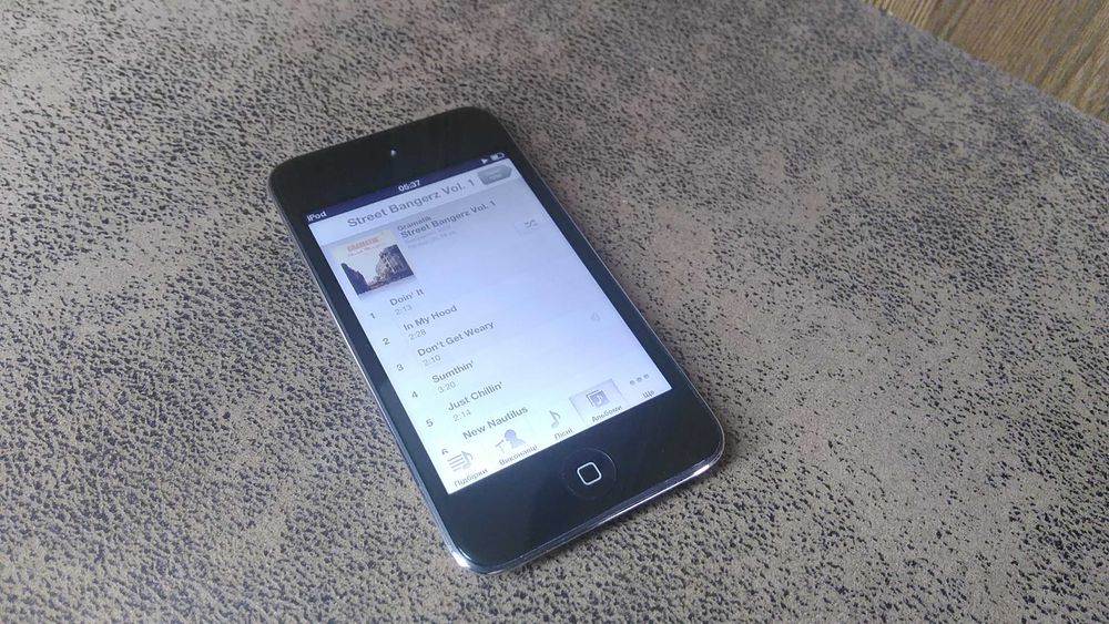 Apple Ipod A1367 робочий незаблокований 8 гб оригінал+ кабель