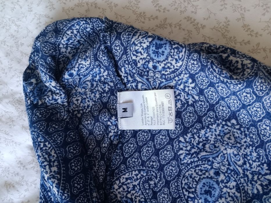 Blusa/tunica Lanidor M
Varios tons de azul e branco
Manga a 3/4 nais l