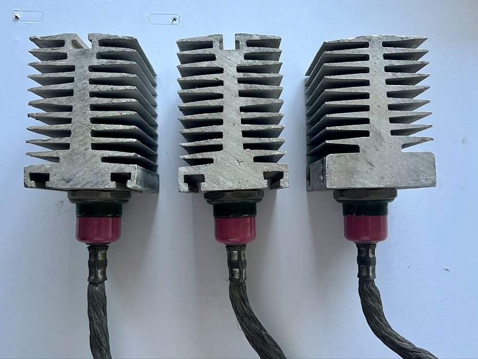 Diody prostownicze B200 z radiatorem – PRL, 200A