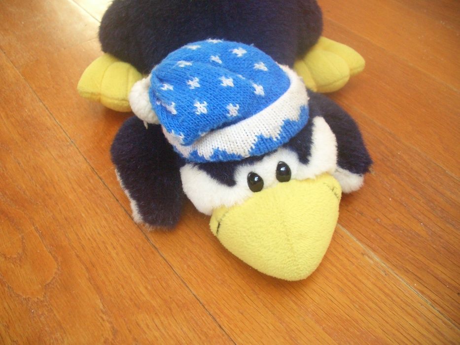 Pinguim de peluche