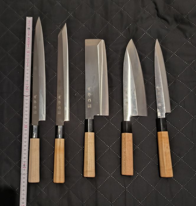 Zestaw 5 nowych noży