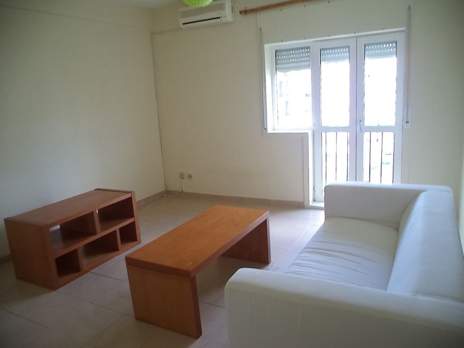 Venda de dois móveis