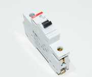 1-фазный выключатель/автомат/предохранитель 1A ABB S261 C1 230/400VAC