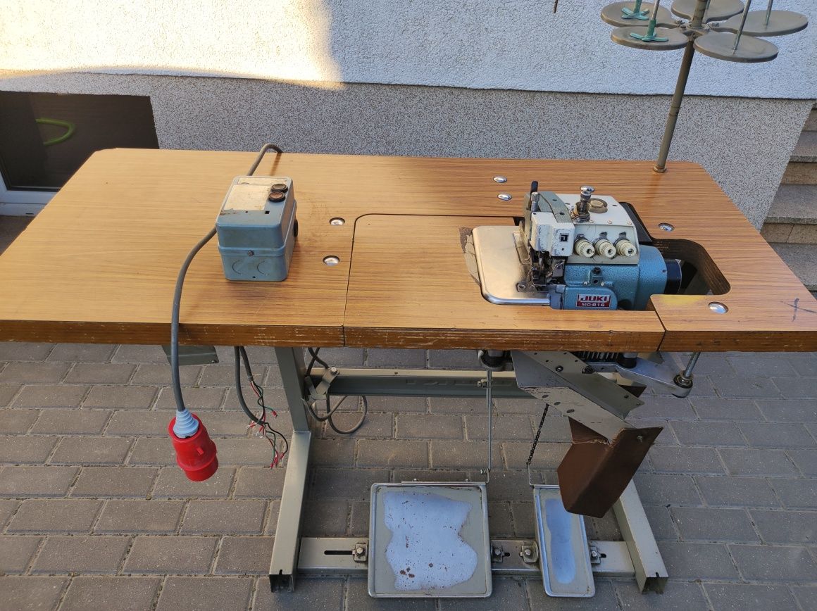 Overlock juki MO 816 5-cio nitkowy