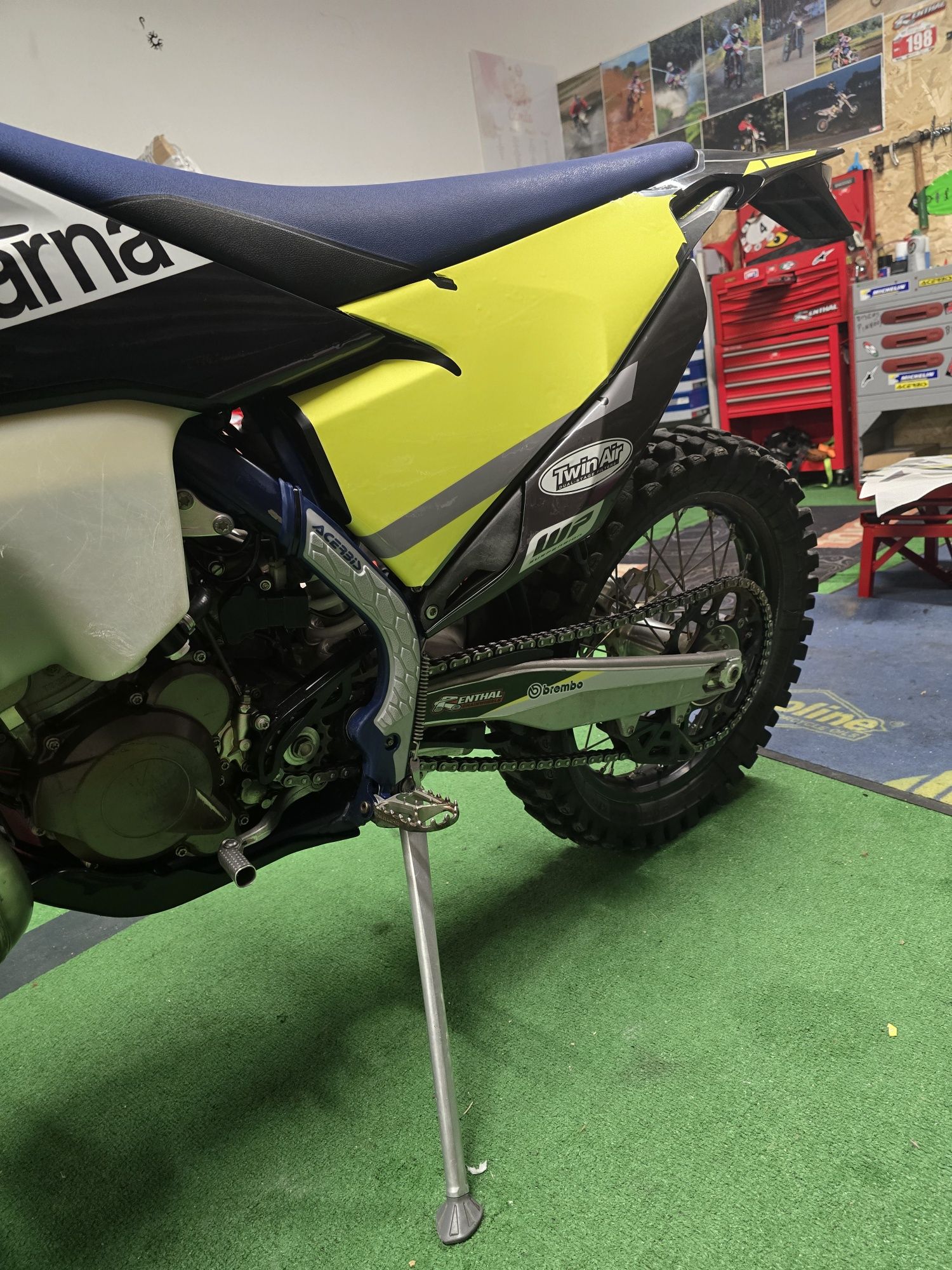 Husqvarna 300 2t