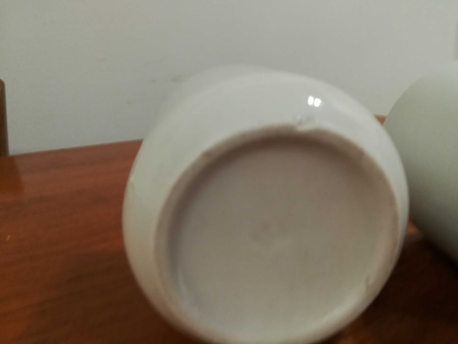 Kubek z uchem PRL porcelana