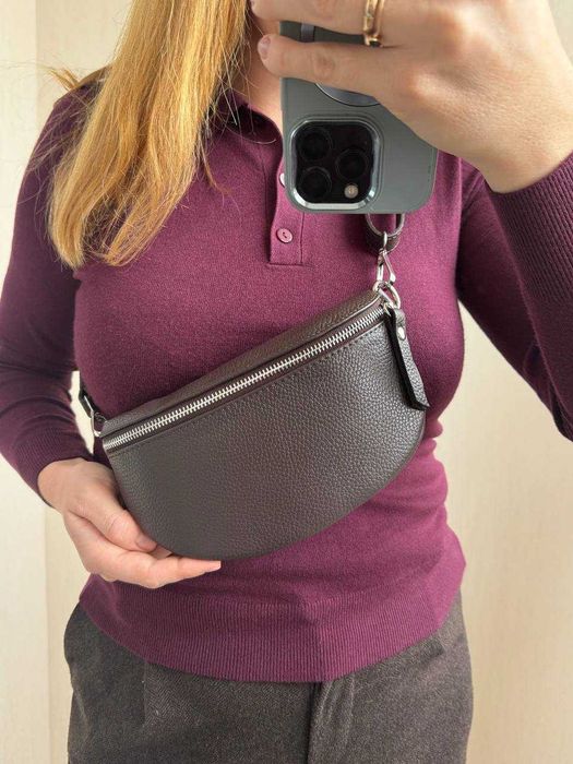 Шкіряна жіноча бананка Vera pelle