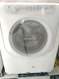 Máquina de Lavar Roupa Ariston 7,5Kg 1200rpm Classe A+
