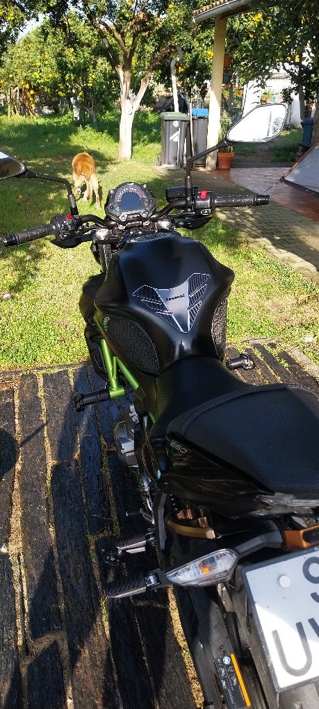 Vendo ou troco kawasaki z650