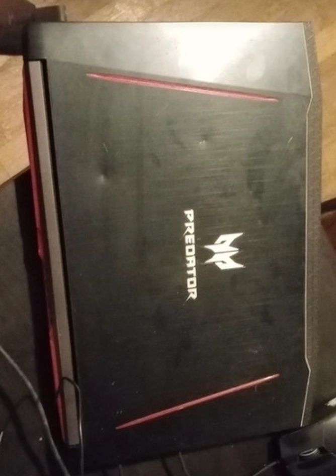 Acer predator helios 300