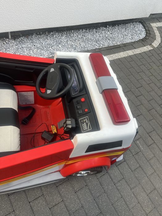 Dwuosobowa straż pożarna dla dzieci na akumulator