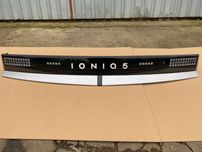 Накладка крышки бленда HYUNDAI IONIQ 5 92409-GI110