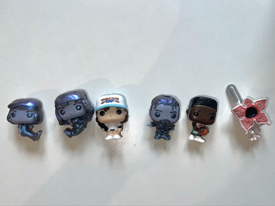 Figurki stranger things kinder joy