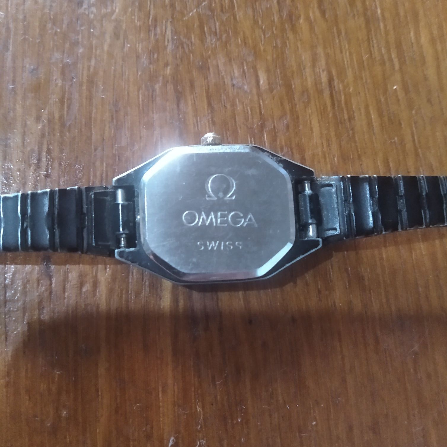 Часы женские OMEGA,Citizen оригинал