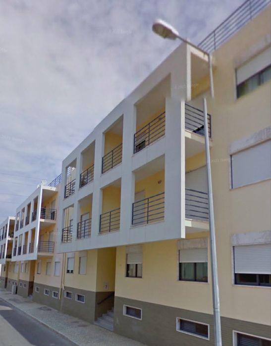 Arrenda T3 com ou sem mobilia