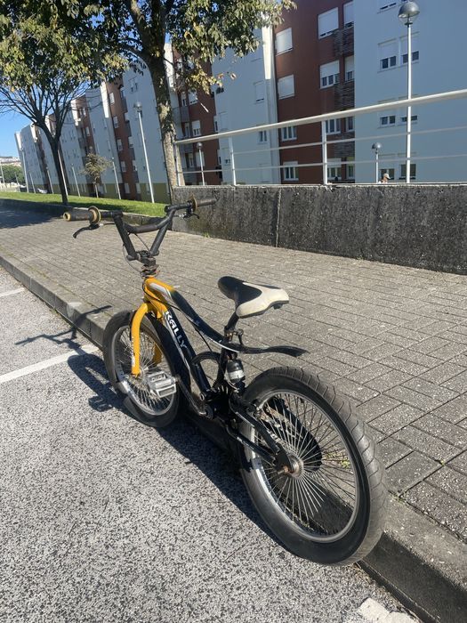 Bicicleta BMX pra a andar