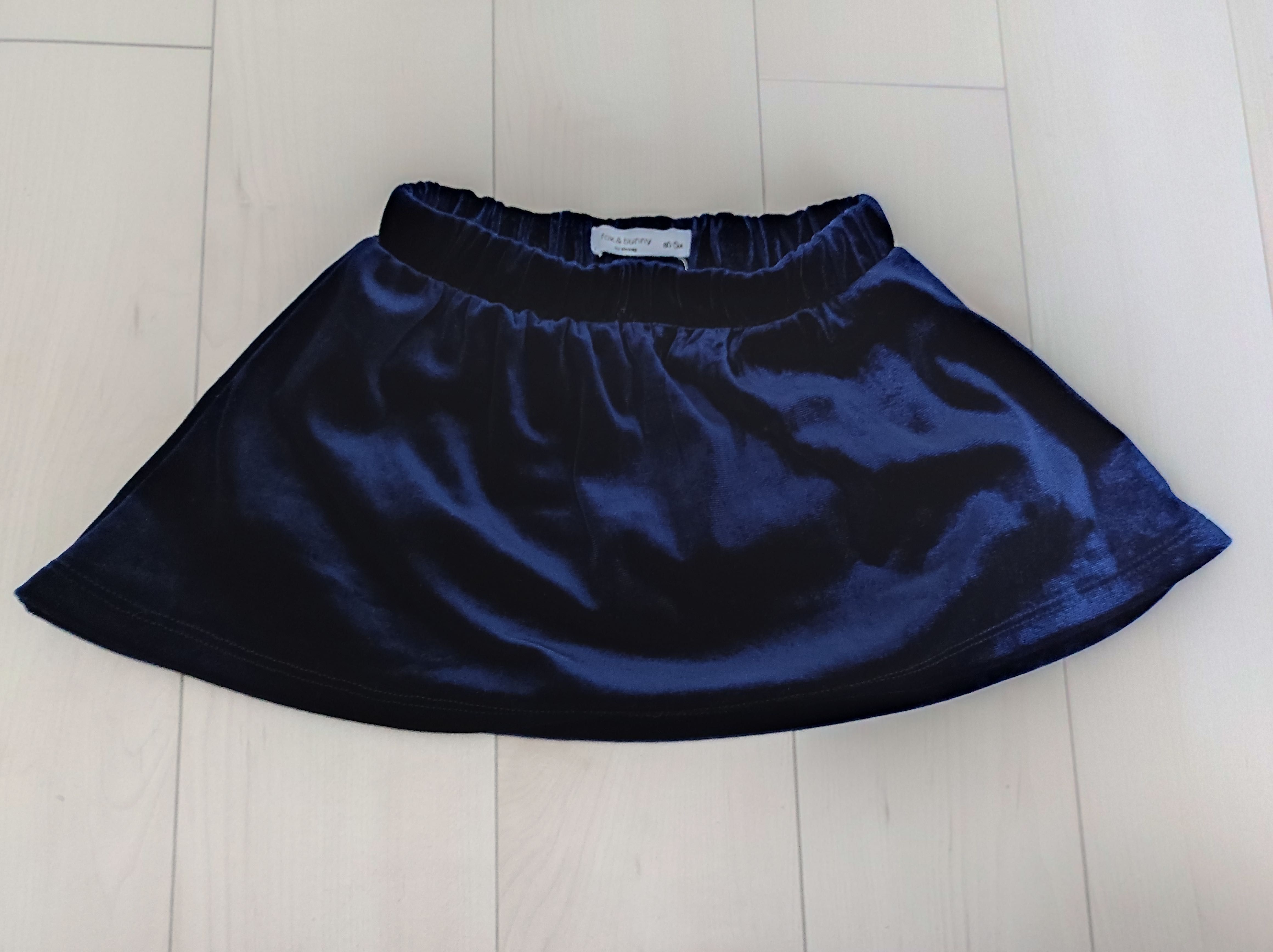 Body spódniczka i opaska z kokardą plus bluza z cekinami r74-80