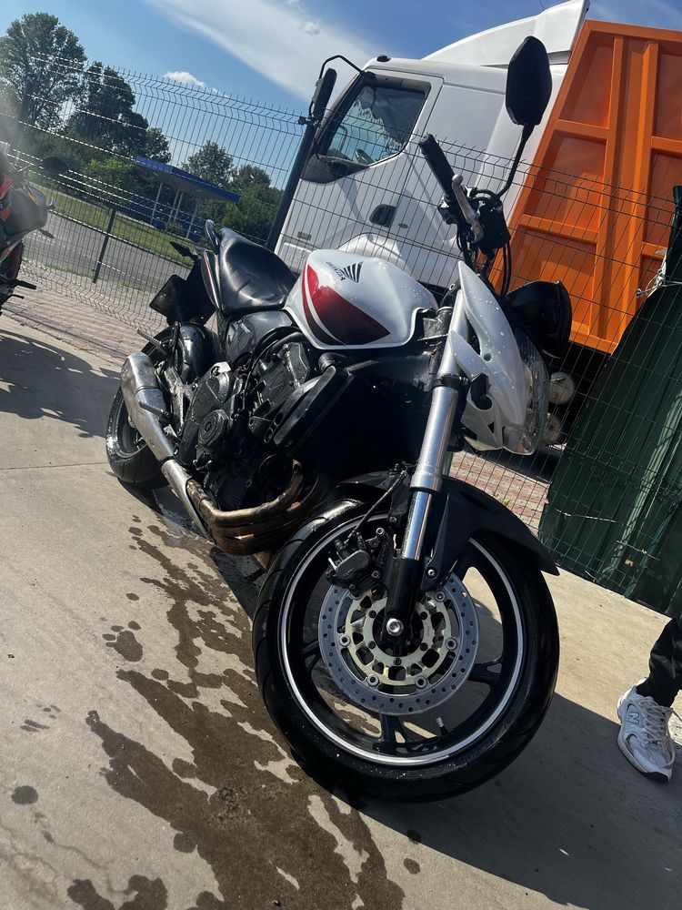 Honda hornet 600