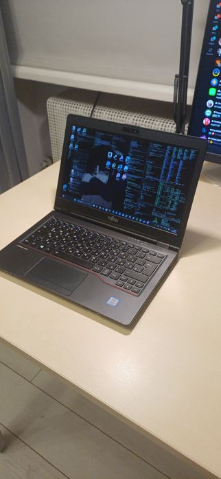 Ноутбук Fujitsu LifeBook U729  Intel®Core™ i3-8145U/8/256