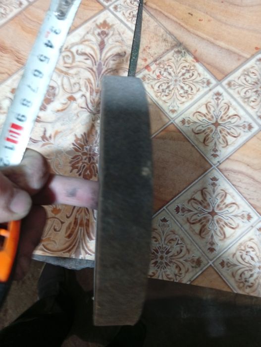 Круг точильный шлифовальный