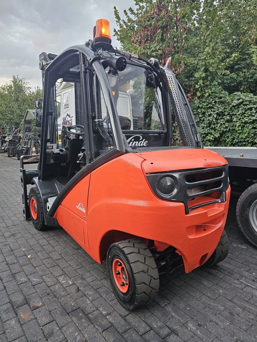 Wózek widłowy FENWICK-LINDE H35D DIESEL Przesuw pozycjoner 4 sekcje
