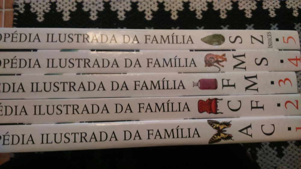 Enciclopédia ilustrada da família