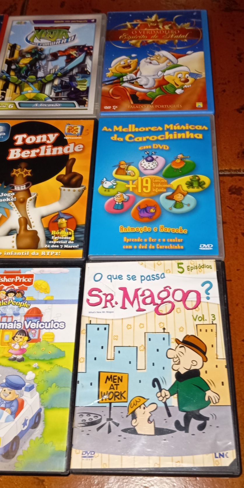 Conjunto de 12 DVDs infantis