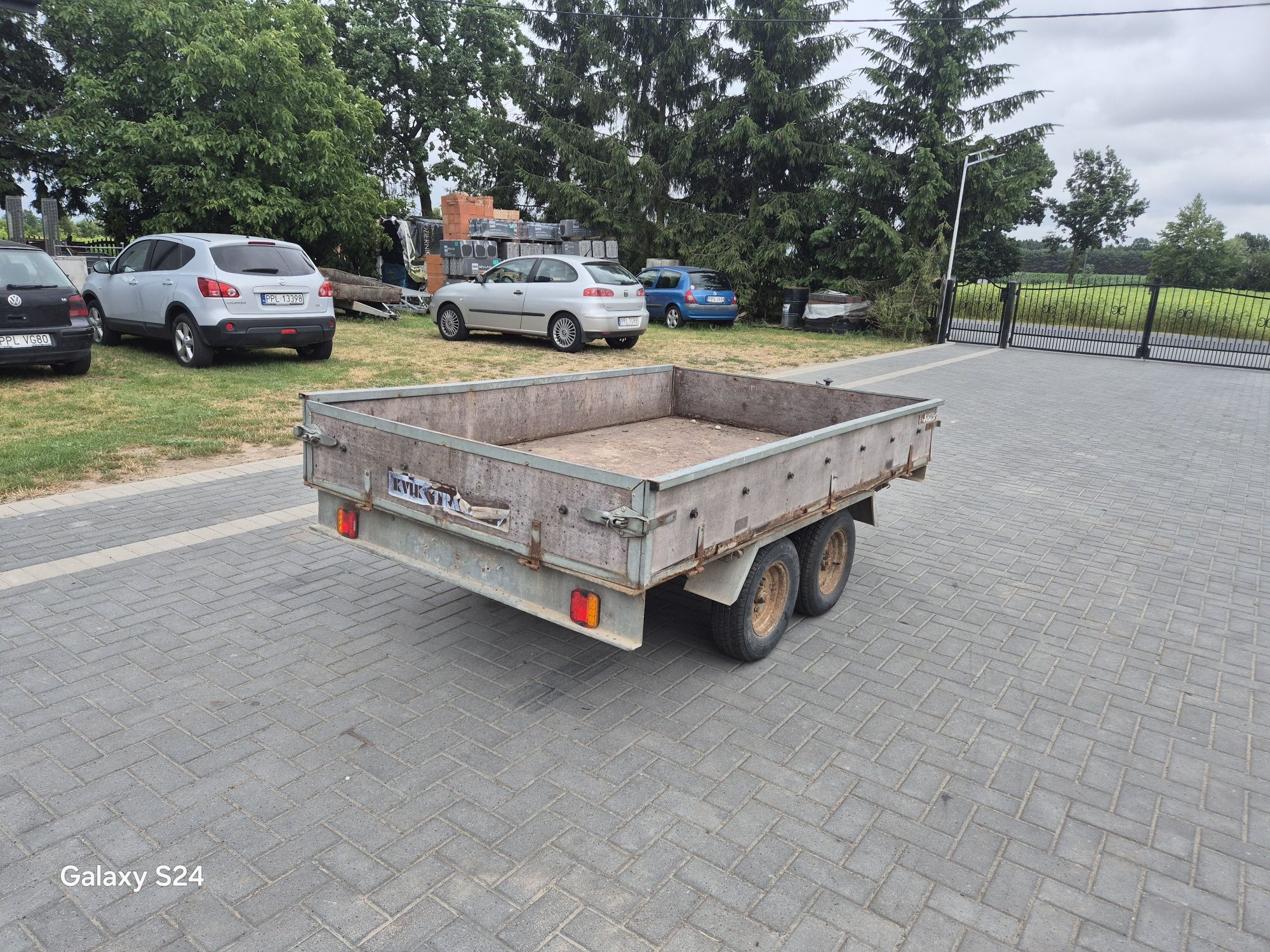 Przyczepka samochodowa Kvik 2.4x1.5 na Kat B lekka