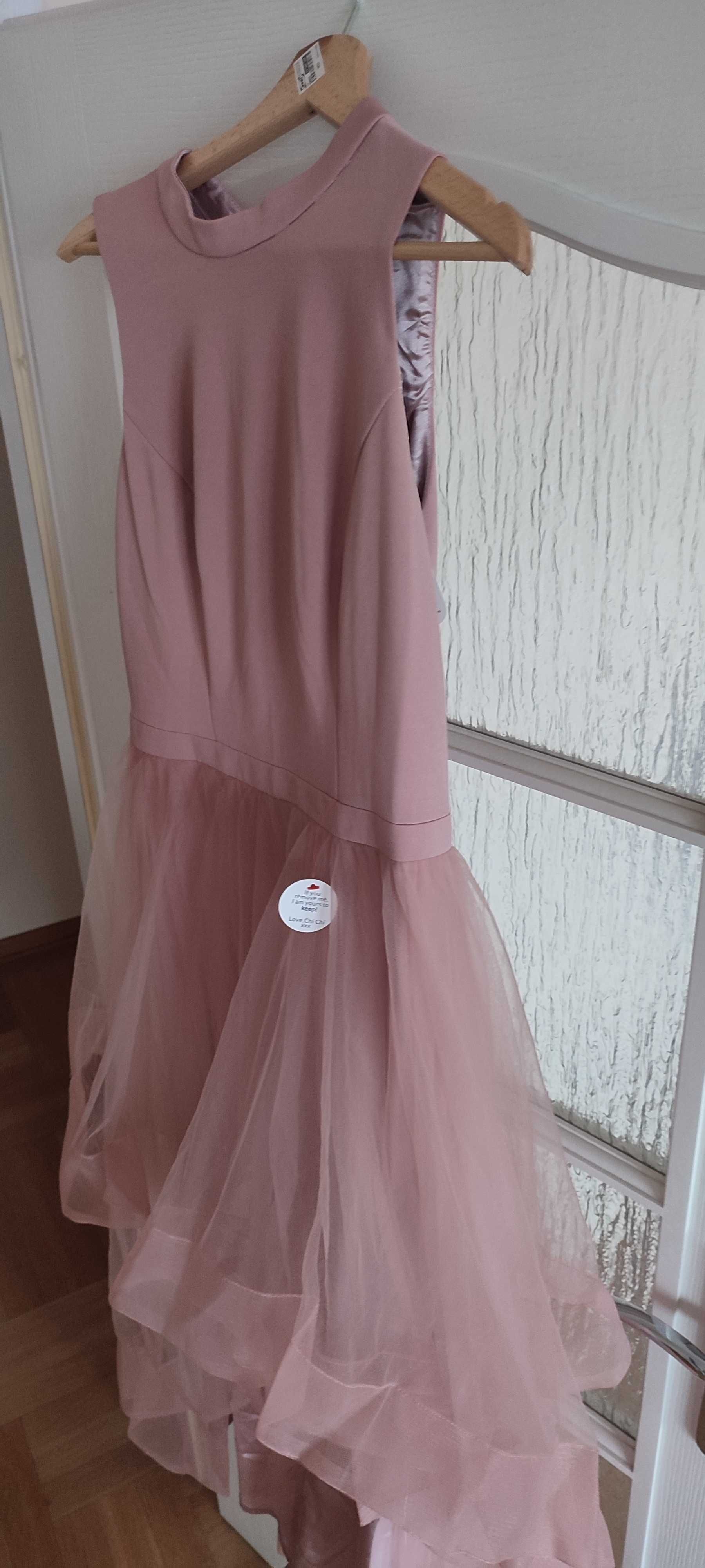 Piękna Chi Chi London Petite Dip Hem High Neck Dress With Tulle Skirt