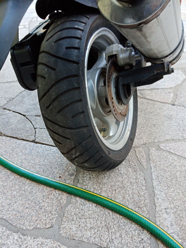 Scuter 125cc Jonway  usada para venda