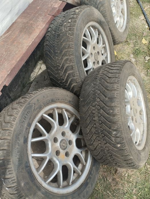Продам колеса Опель омега 5*110 225/55 R16