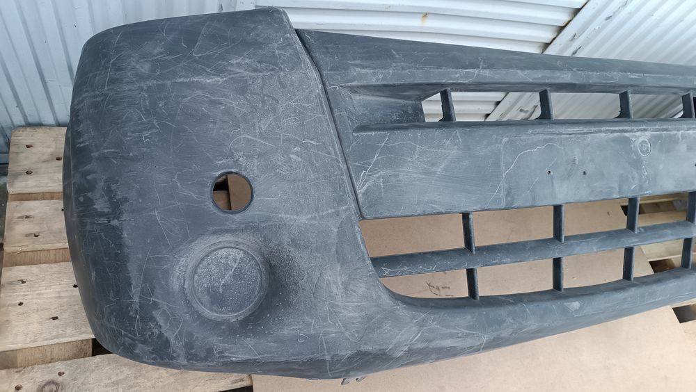 Vendo parachoque de frente Renault master ano 1998/2010