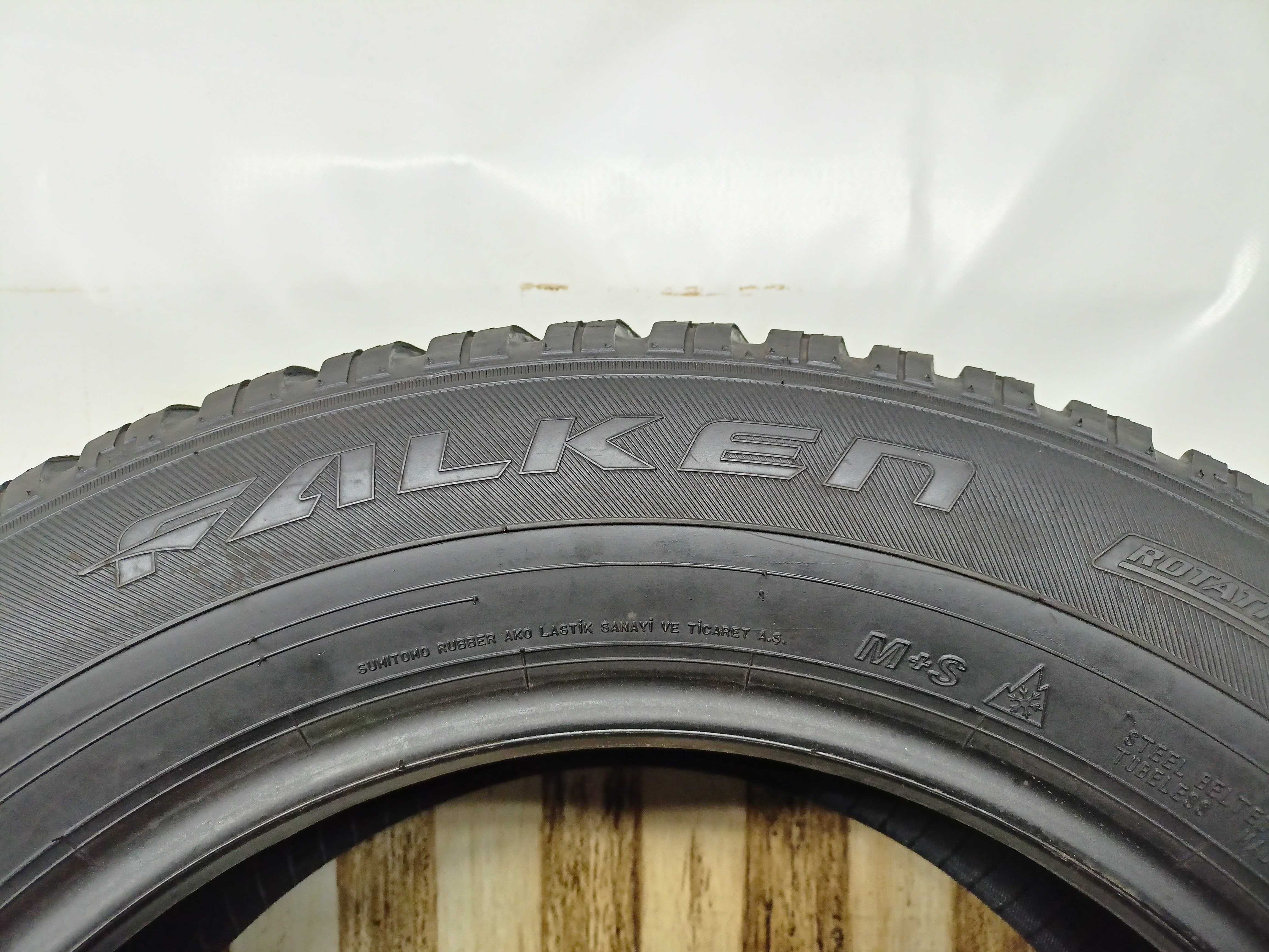 Falken Eurowinter 215/65/17 2019r. 99H 2x8,9mm 2x8,6mm (4180)