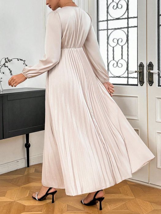 Sukienka Satynowa Plisowana Rozkloszowana Maxi Beżowa Shein M 38